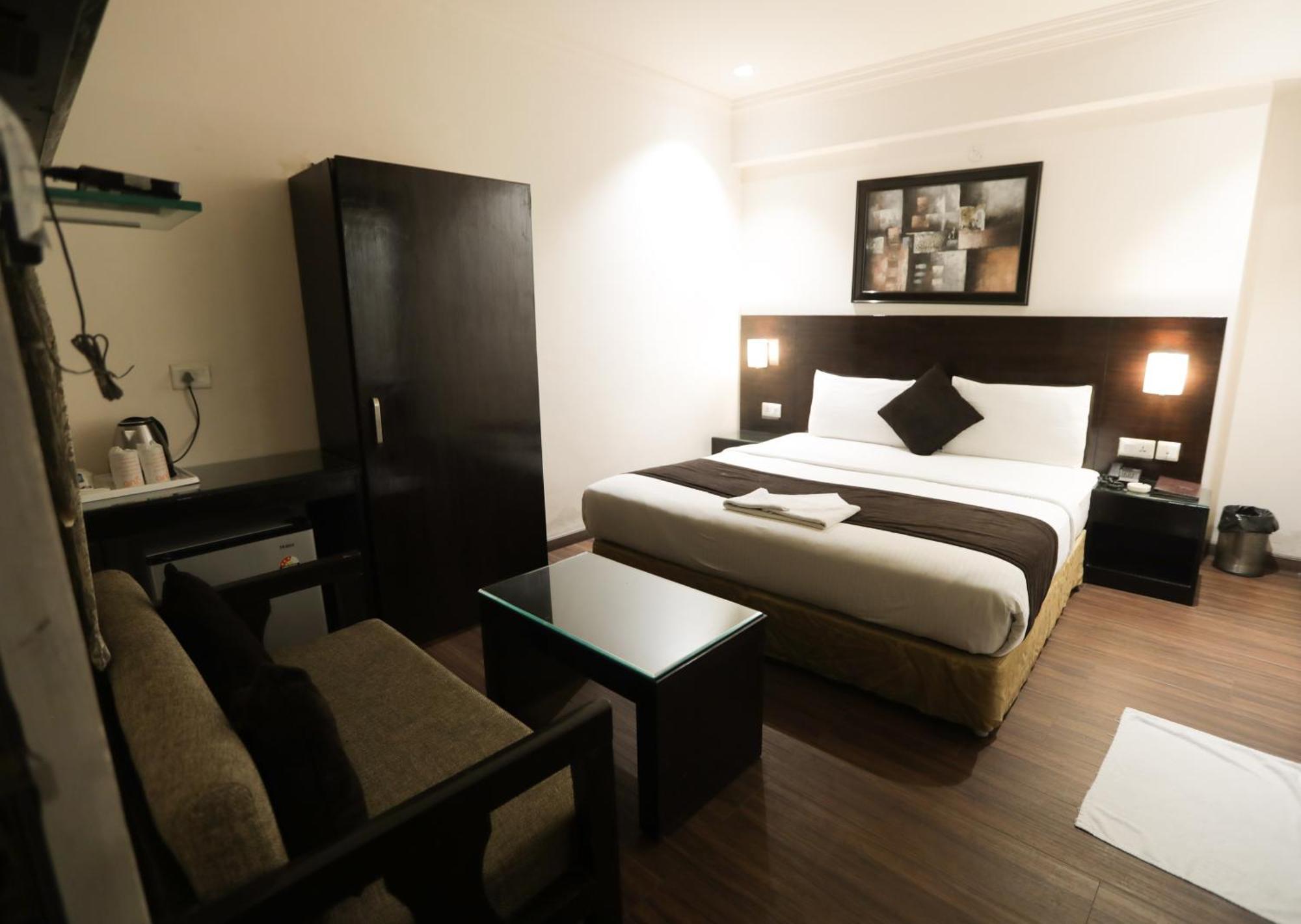 לקנאו Anr Hotels מראה חיצוני תמונה